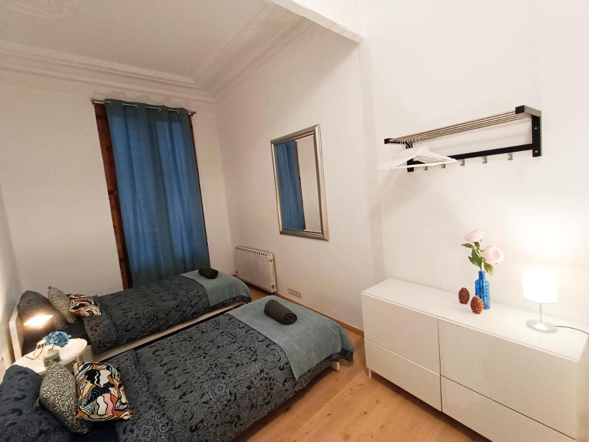 By Born Rooms Barcelone Extérieur photo