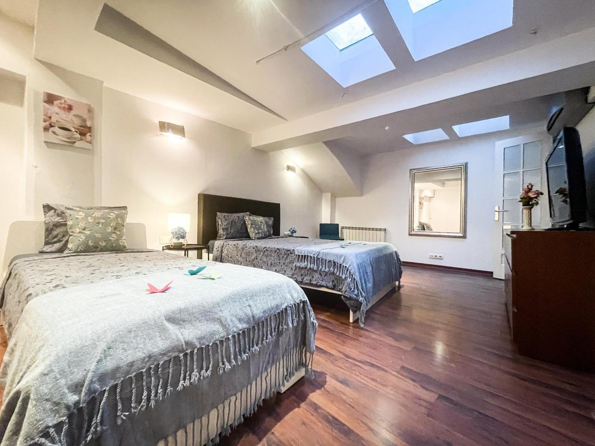By Born Rooms Barcelone Extérieur photo